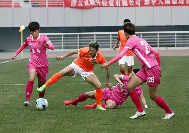 包含女足国家队连续战胜对手，保持不败纪录的词条
