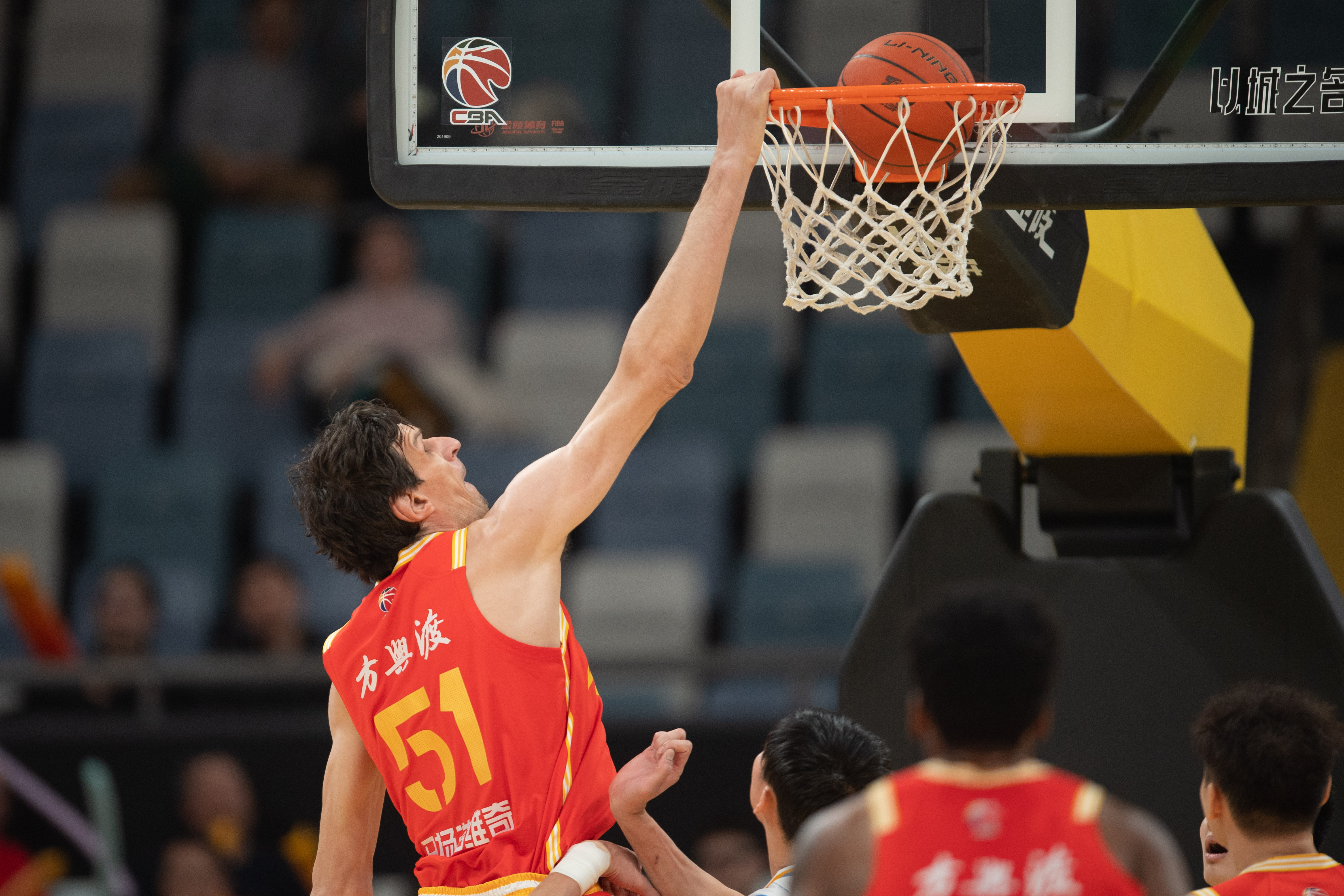 激战之中：球员实力堪比炉火纯青的简单介绍